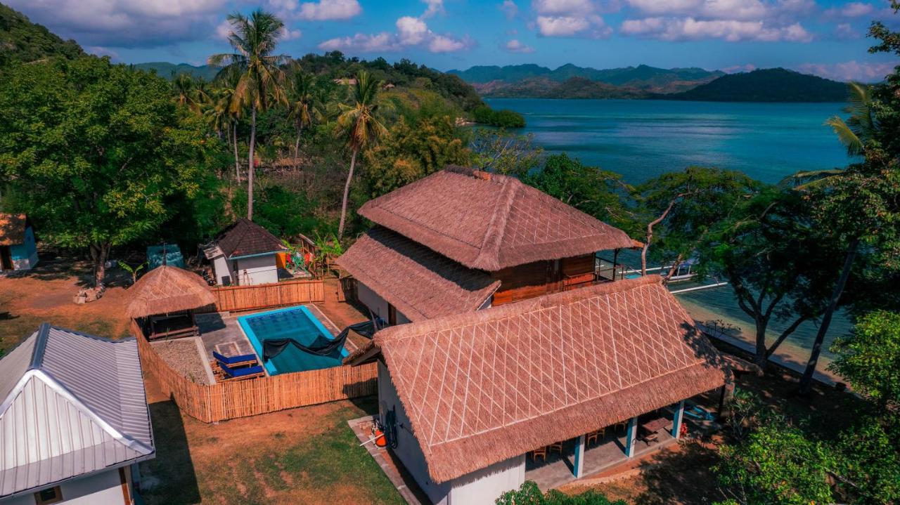 Khabita Beach Resort Lembar  Exterior photo