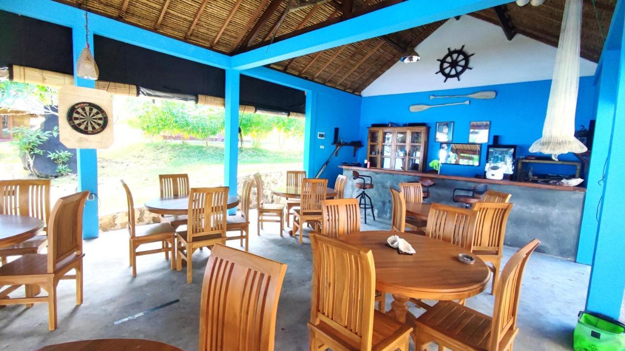 Khabita Beach Resort Lembar  Exterior photo