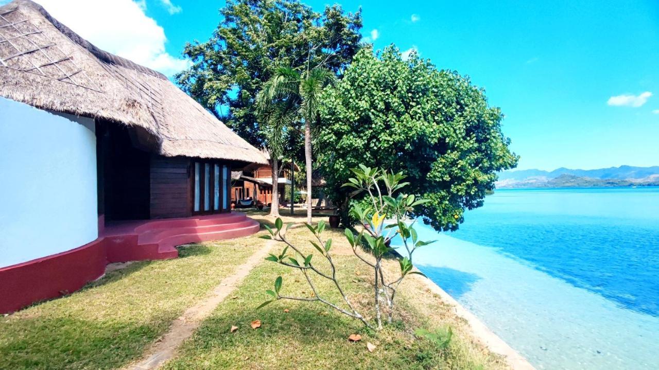 Khabita Beach Resort Lembar  Exterior photo