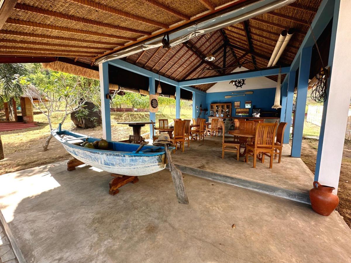 Khabita Beach Resort Lembar  Exterior photo